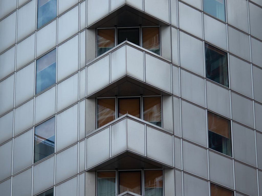 Mastering the First Impression: Your intriguing post title goes here a-building-with-windows-irmysgezsls